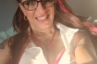 brand new mattress...cranked up AC...cum by and play.... - Image 6