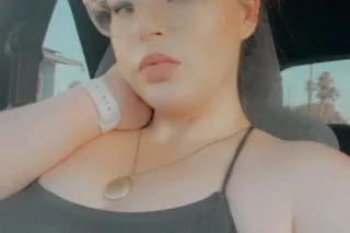 😘😘Horny and been slow all week... - Image 3