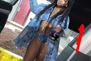 COME SEE ME BABY🫦 - Image 1