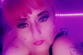 HAPPY ST PATRICK'S DAY WANNA FIND WHATS AT THE END OF MY RAINBOW HAHA BETTER THAN.GOLD... no deposit independent and ready to fuck - Image 1