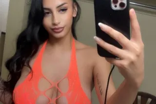 Sexy New Young Latina 💦 - Image 6