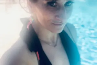 🙋♀tiny treat ✨️ Liberty "Libby" 4'10" - Image 1